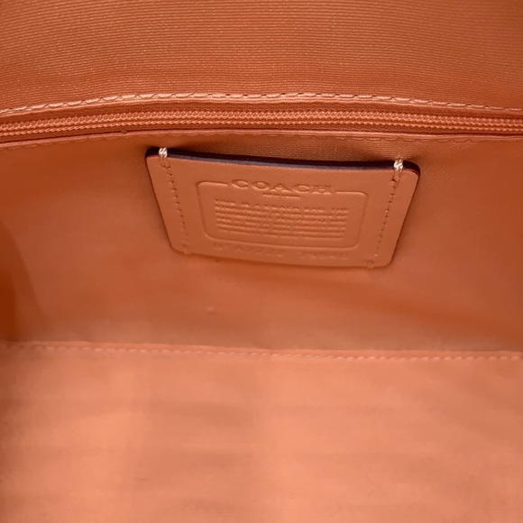 COACH ROWAN SATCHEL COLOR:
Gold/Faded Blush - Picture 14 of 16